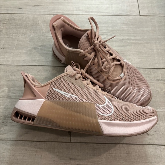 Nike Women's Blush Pink Athletic Shoes - Picture 8 of 10